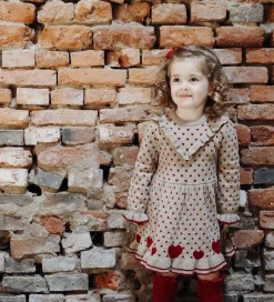 Kjoler|Juletøj|Hust and Claire Kjole - Strik - HCKarina - Biscuit/Rød m. Hjerte