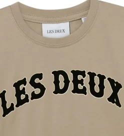 T-Shirts|Les Deux T-shirt - Brady Western - Dark Sand