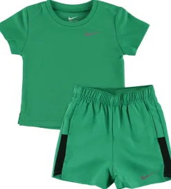 T-Shirts|Shorts Og Knickers|Nike Shortssæt - Stadium Green