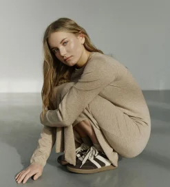 Kjoler|Uld|Sofie Schnoor Kjole - Uld - Strik - Korysy - Deer Melange