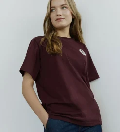 Bluser|T-Shirts|Sofie Schnoor T-shirt - Zenasy - Plum